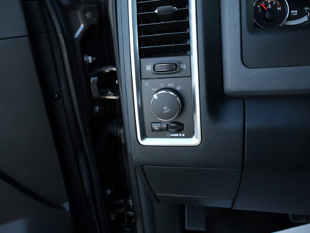 Used 2019 RAM 1500 Big Horn AWD/4WD image 33