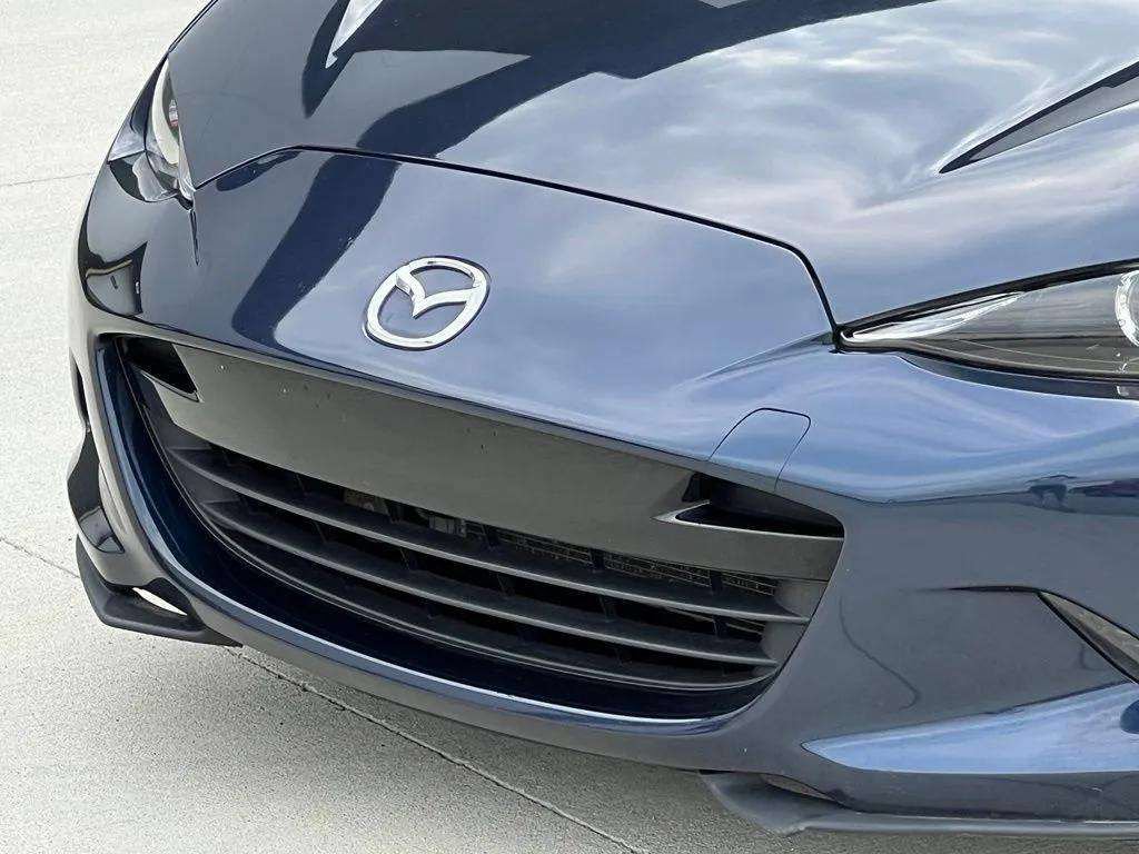 Used 2021 MAZDA MX-5 Miata RF Grand Touring RWD image 27