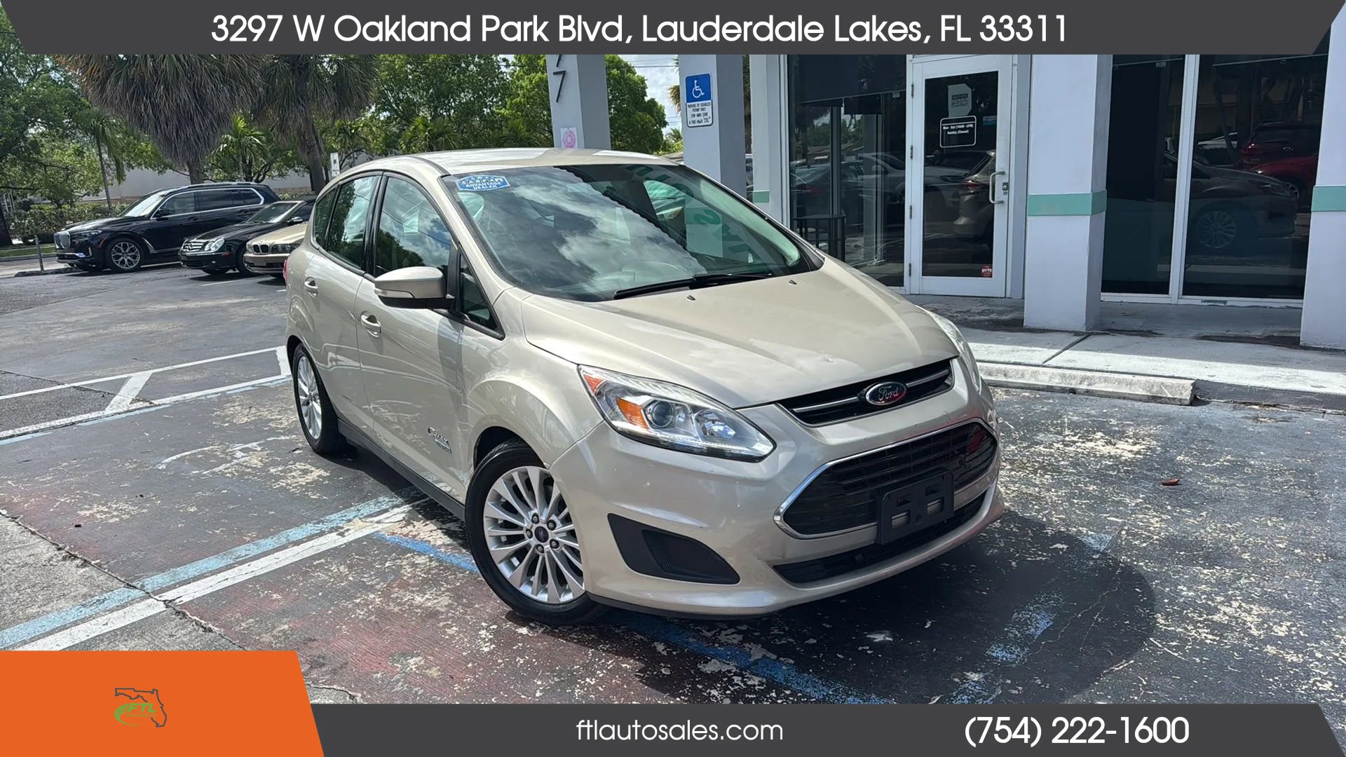 Used 2017 Ford C-MAX Energi SE FWD image 2