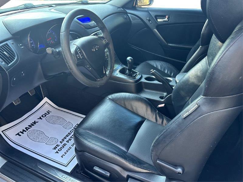 Used 2012 Hyundai Genesis 3.8 RWD image 13