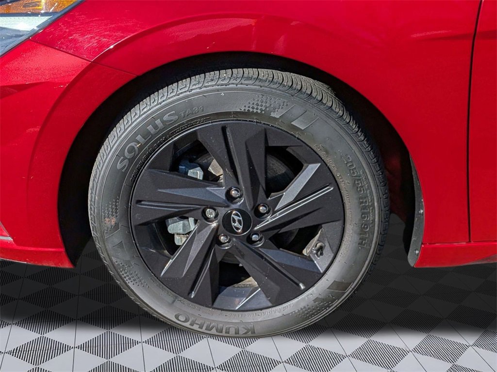 Used 2022 Hyundai Elantra SEL w/ Convenience Package image 32