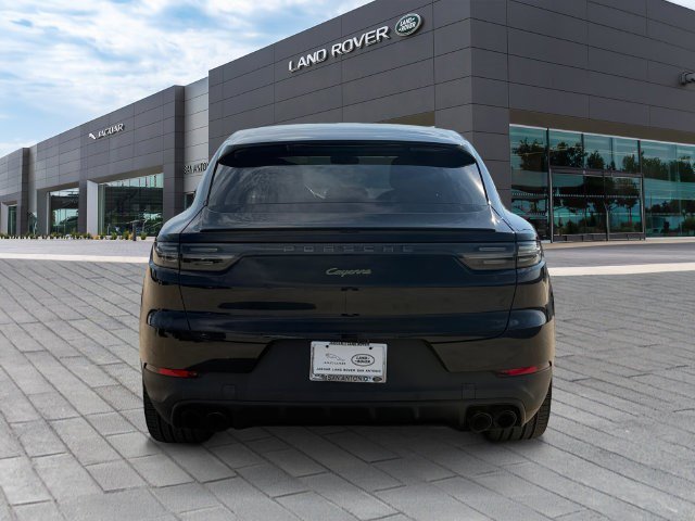 Used 2022 Porsche Cayenne Platinum Edition AWD/4WD image 4