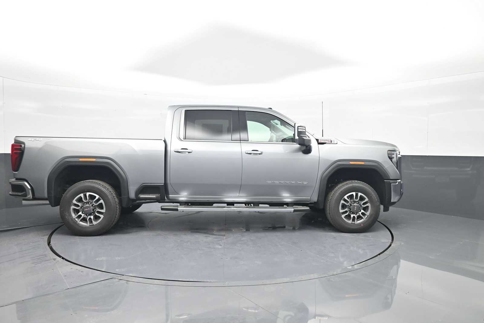 New 2026 GMC Sierra 2500 SLT w/ SLT Premium Package AWD/4WD image 9