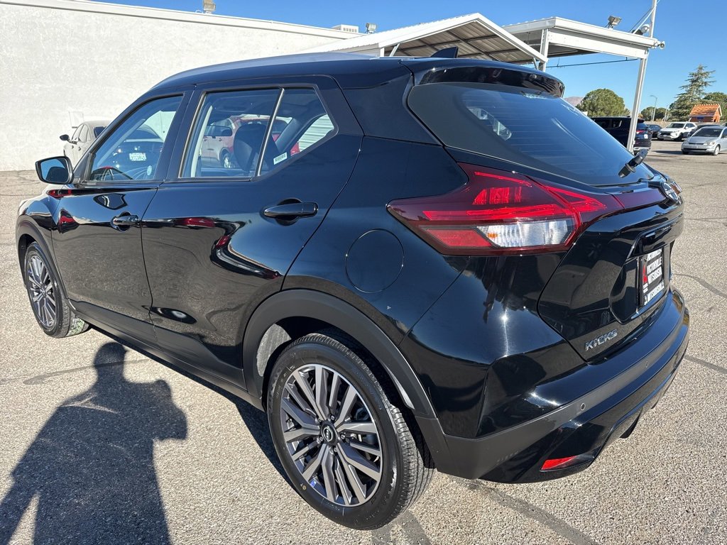 Used 2024 Nissan Kicks SV image 5