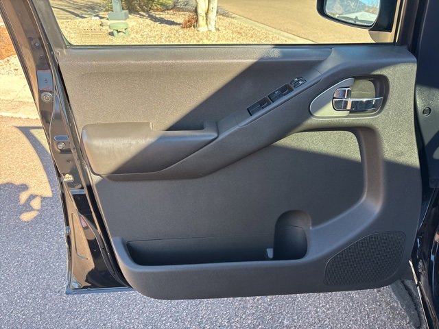 Used 2005 Nissan Frontier NISMO w/ (J01) Sunroof Pkg image 18