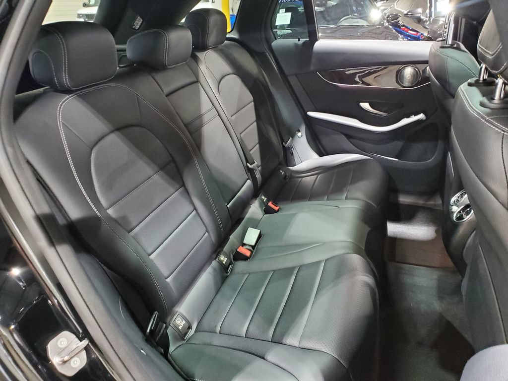 Used 2017 Mercedes-Benz GLC 300 4MATIC image 21