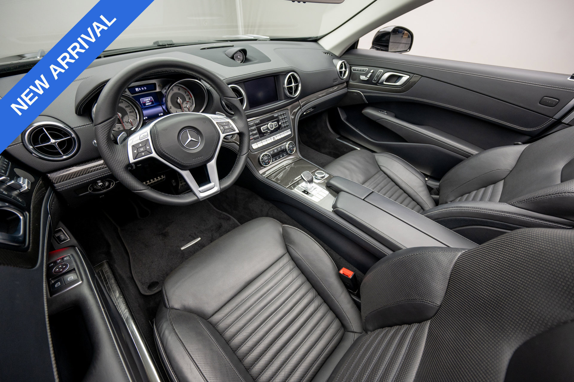 Used 2016 Mercedes-Benz SL 550 image 10