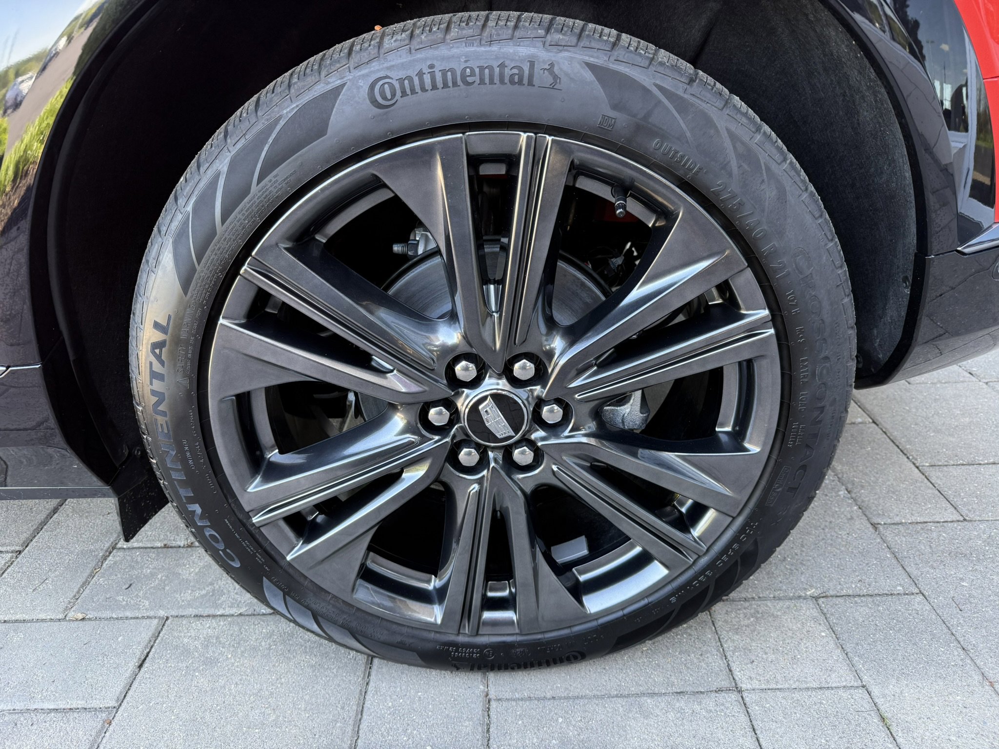 Used 2025 Cadillac Optiq Sport 2 AWD/4WD image 5
