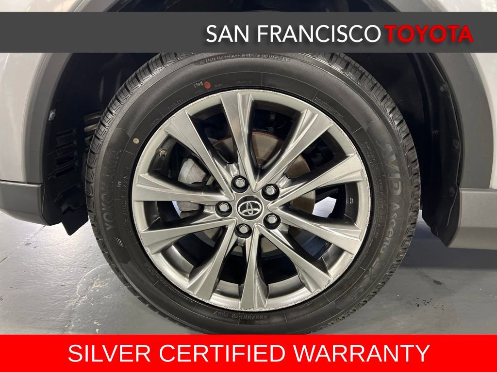 Used 2018 Toyota RAV4 Limited w/ Advanced Technology Package AWD/4WD image 9