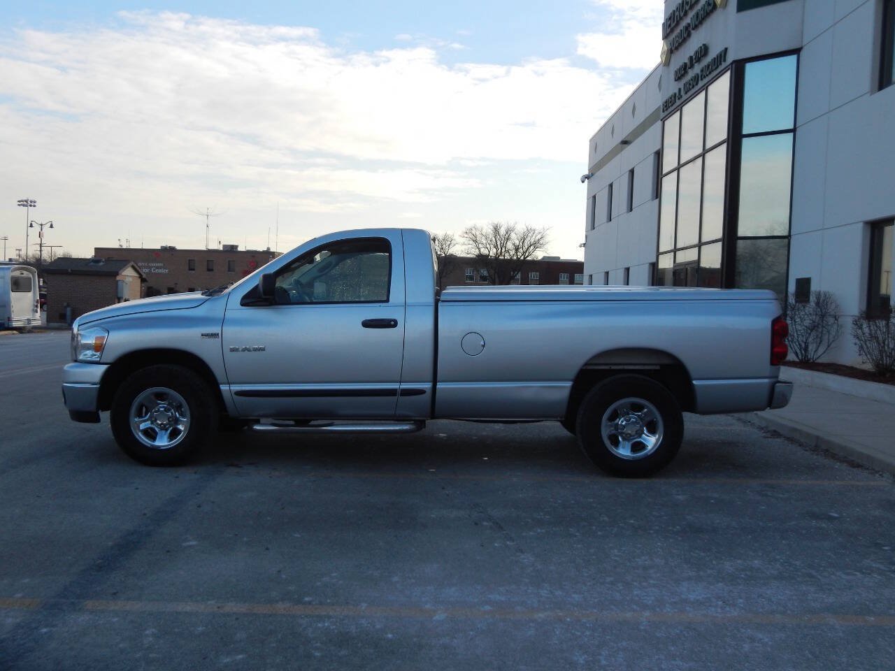 Used 2008 Dodge Ram 1500 Truck SLT w/ Trailer Tow Group RWD image 9