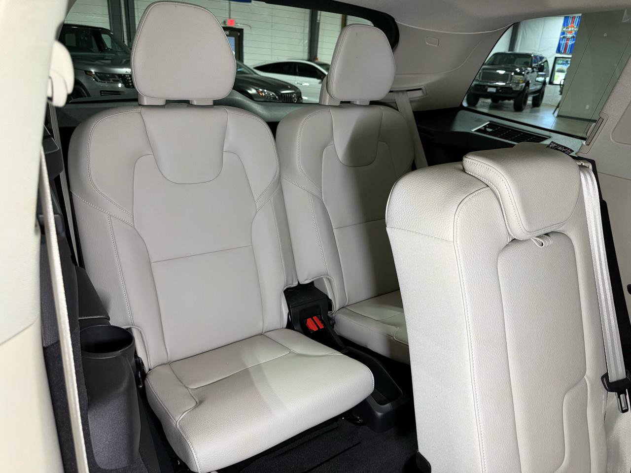 Used 2024 Volvo XC90 B5 Core AWD/4WD image 37