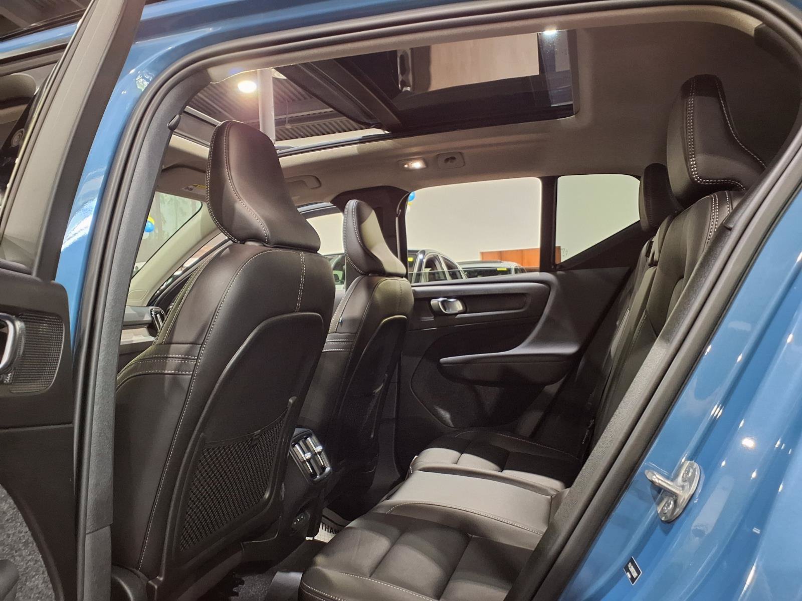 Used 2024 Volvo XC40 B5 Ultimate w/ Protection Package Premier AWD/4WD image 22