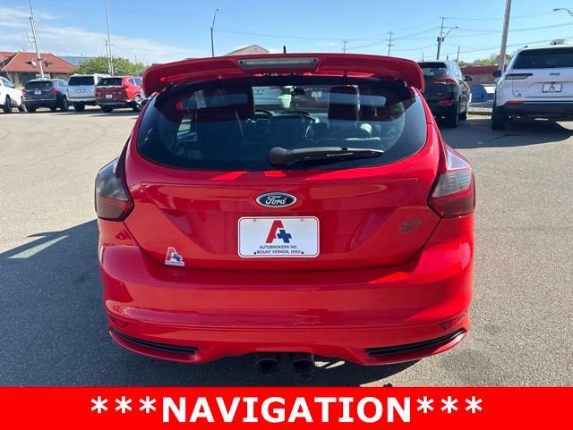 Used 2013 Ford Focus ST FWD image 4