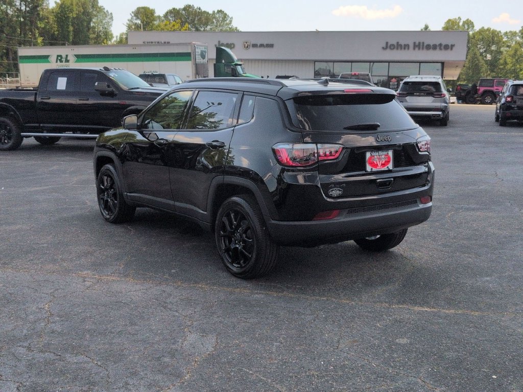 New 2026 Jeep Compass Latitude AWD/4WD image 6