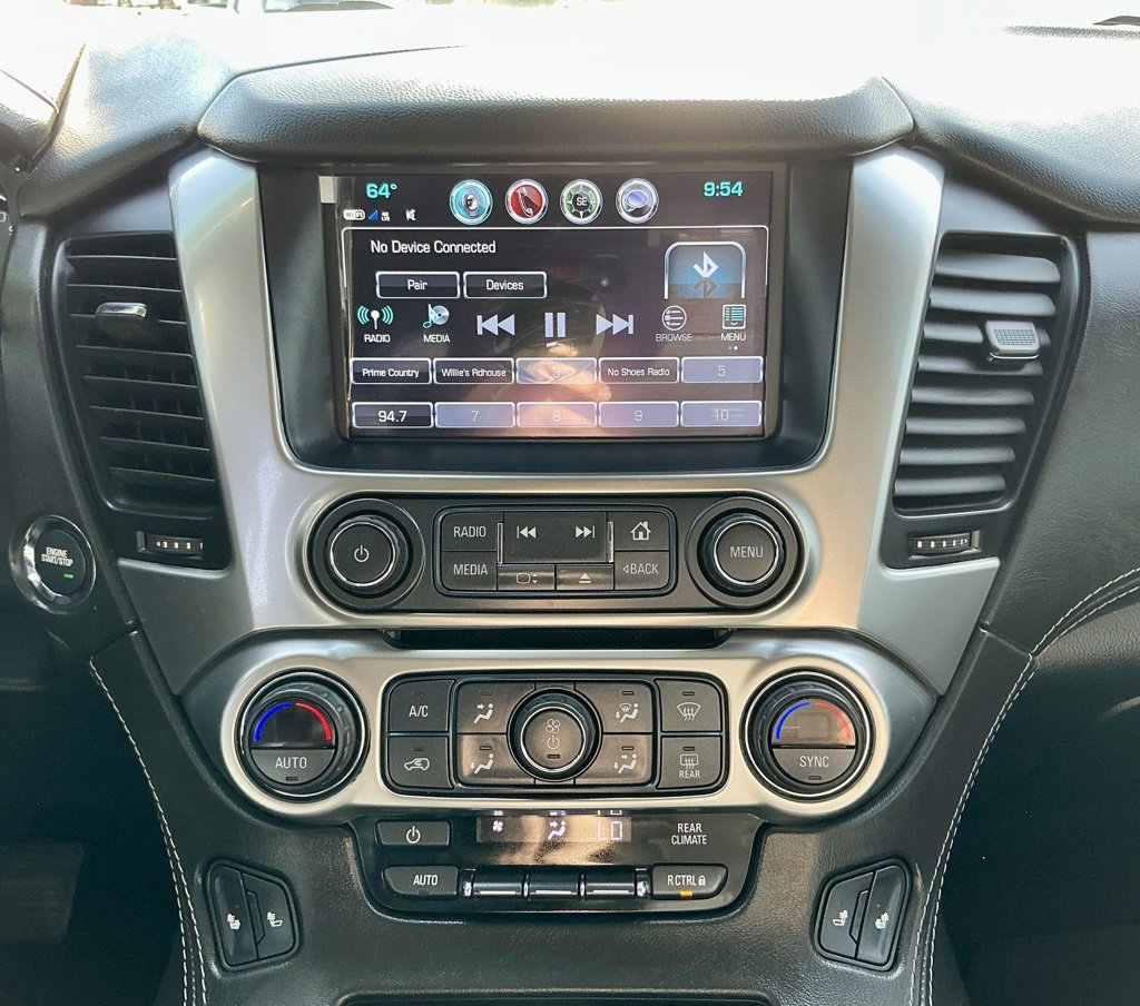 Used 2020 Chevrolet Suburban LT w/ Luxury Package image 32