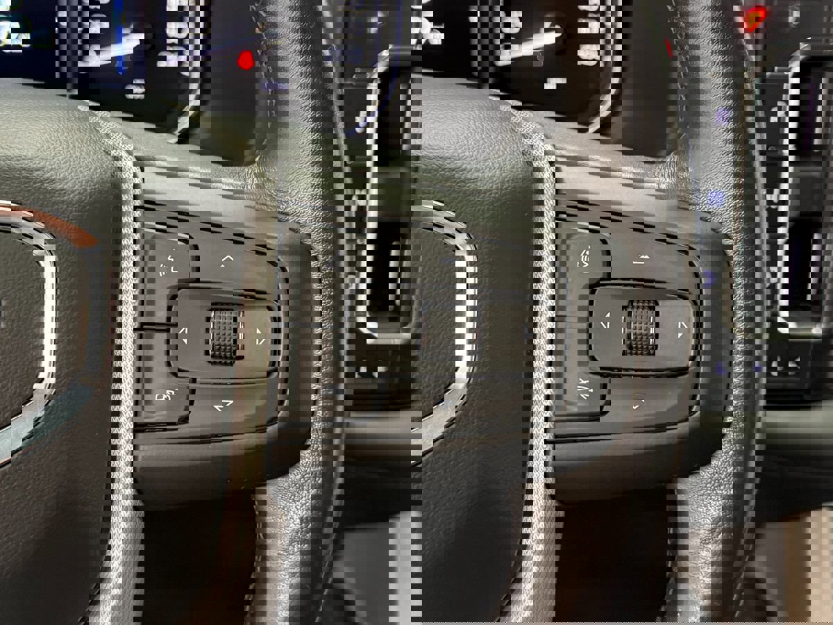 Used 2021 GMC Yukon Denali image 24