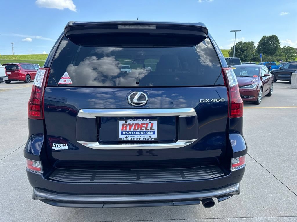 Used 2022 Lexus GX 460 Luxury w/ Sport Design Package AWD/4WD image 36