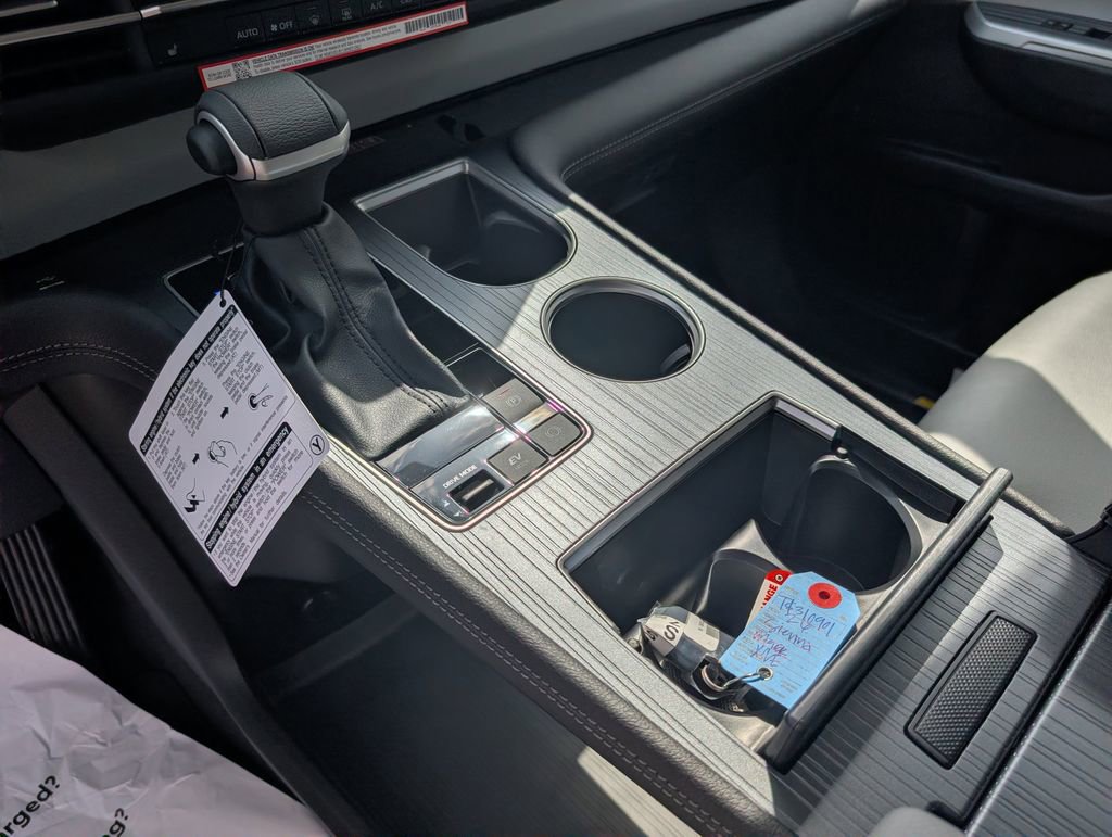 New 2026 Toyota Sienna XLE image 18