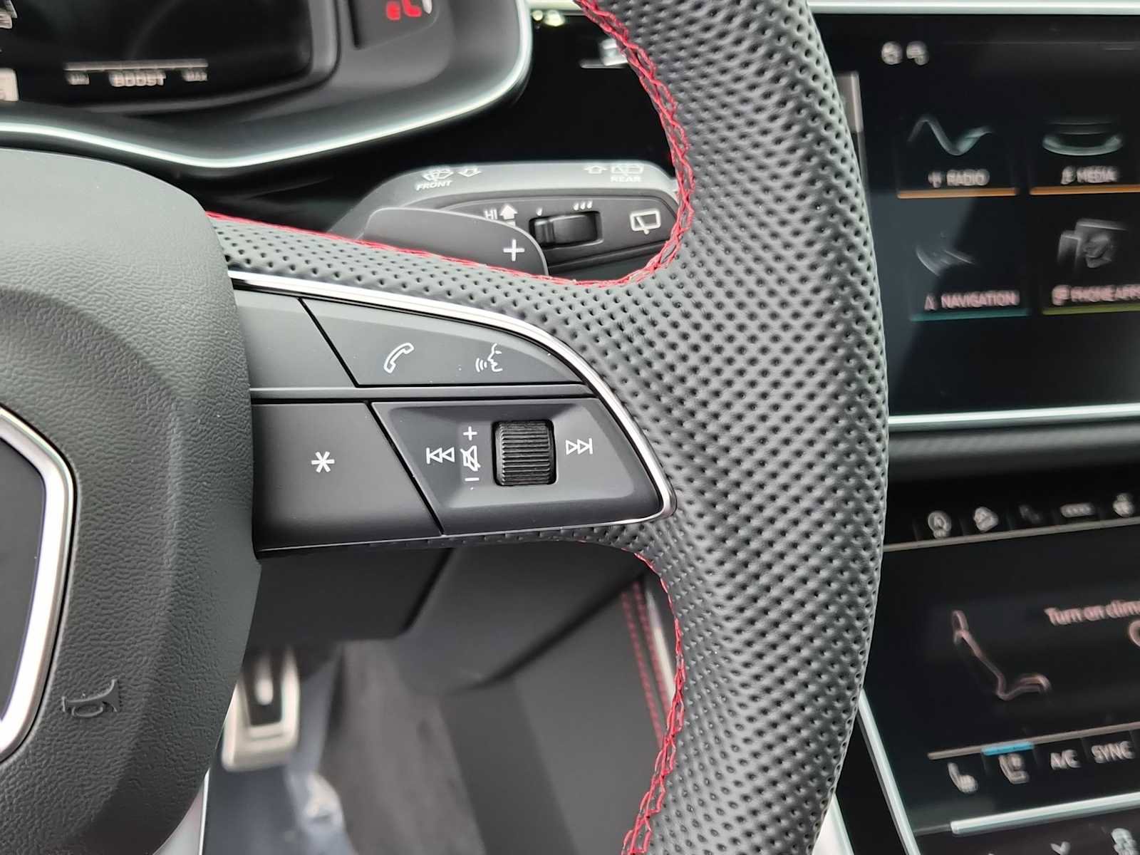 New 2026 Audi SQ8 Prestige AWD/4WD image 22
