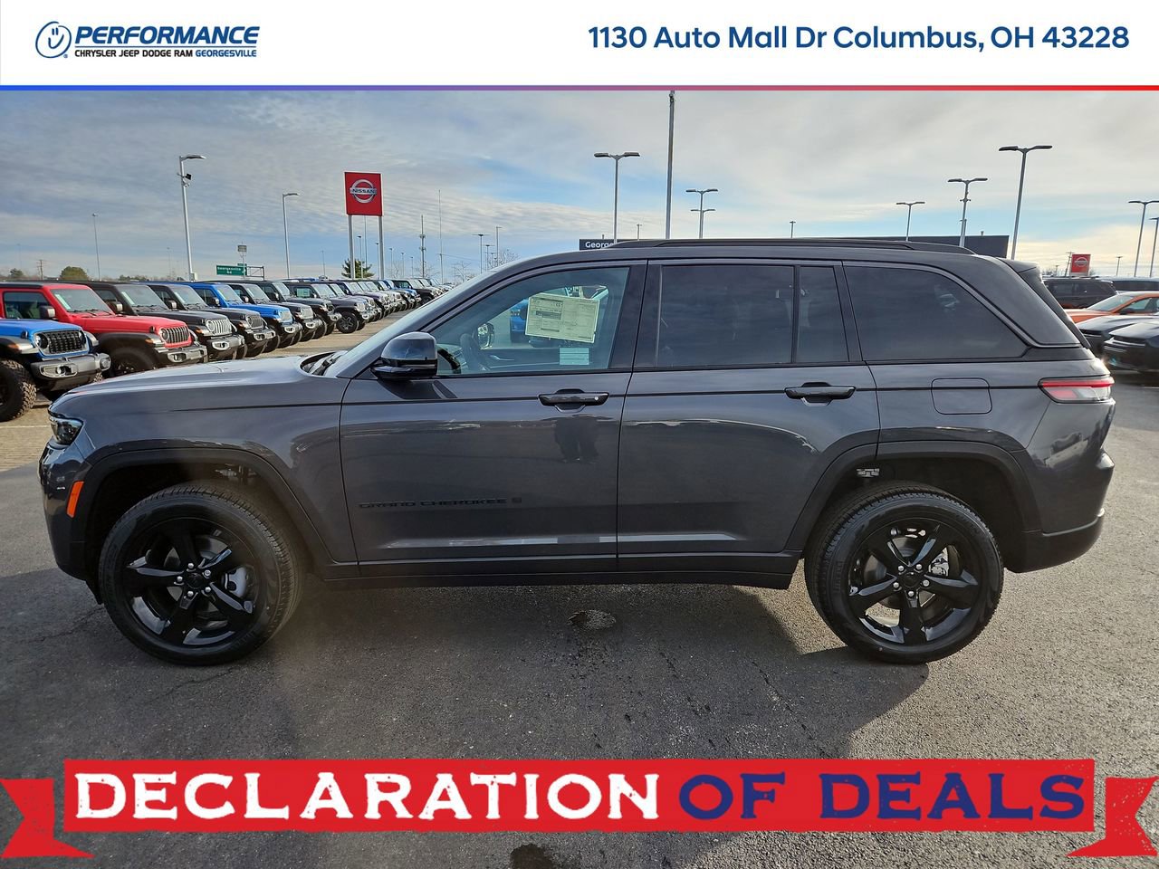 New 2026 Jeep Grand Cherokee Limited w/ Limited Altitude Package AWD/4WD image 4