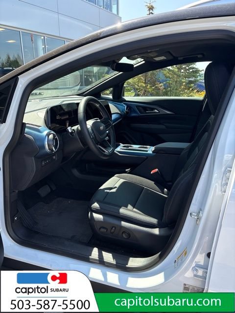 Used 2026 Chevrolet Equinox EV LT FWD image 11