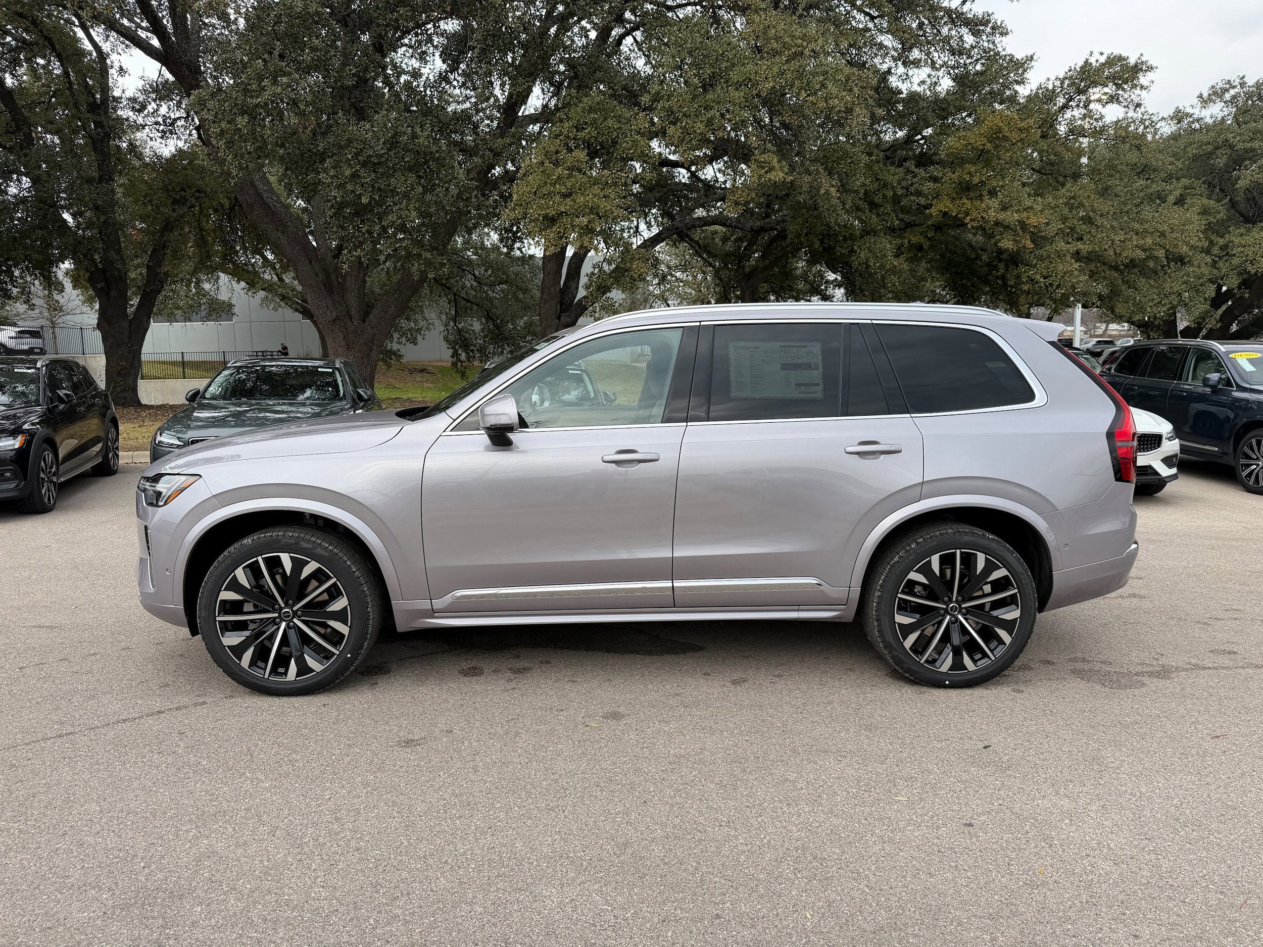New 2026 Volvo XC90 B6 Plus w/ Protection Package Premier image 3