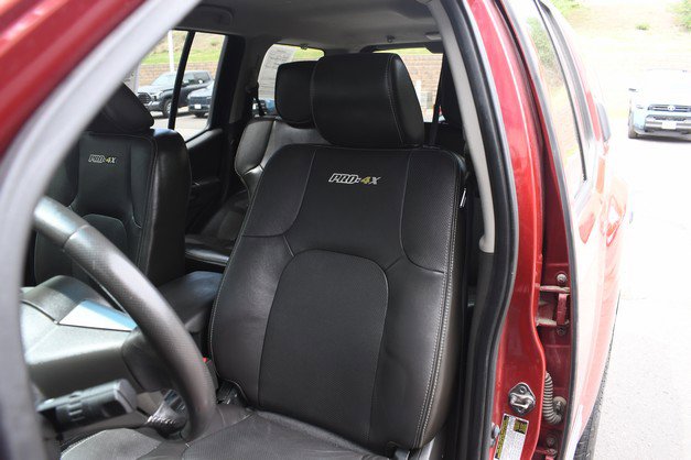 Used 2013 Nissan Xterra PRO-4X w/ Pro-4x Leather Pkg AWD/4WD image 17