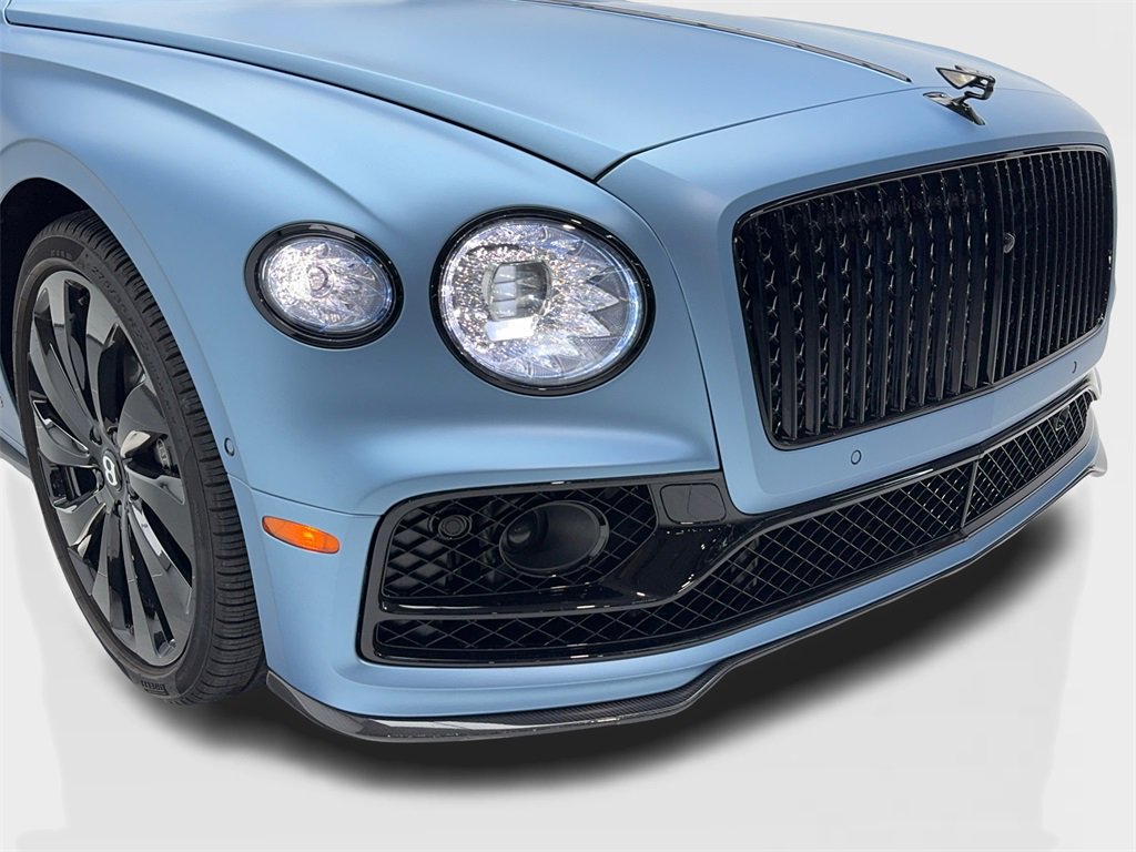 Used 2022 Bentley Flying Spur W12 image 3