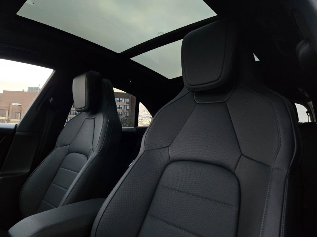 New 2025 Porsche Macan 4S Electric image 15