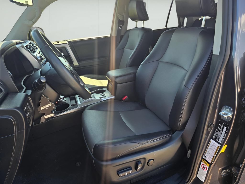 Used 2018 Toyota 4Runner SR5 Premium AWD/4WD image 10