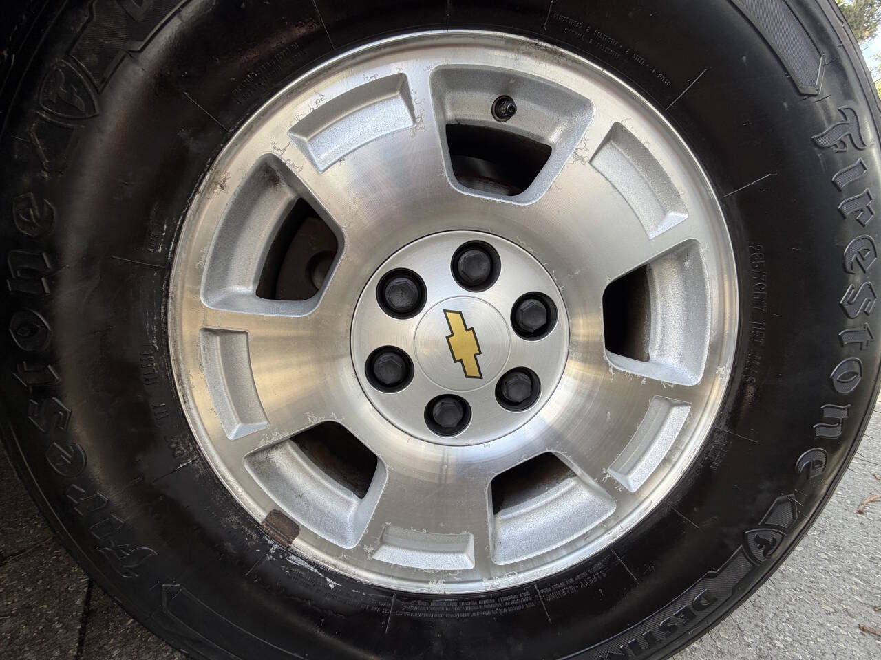 Used 2009 Chevrolet Suburban LS RWD image 16