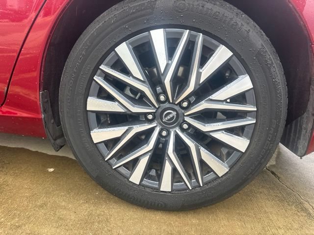 Used 2023 Nissan Altima 2.5 SV FWD image 9