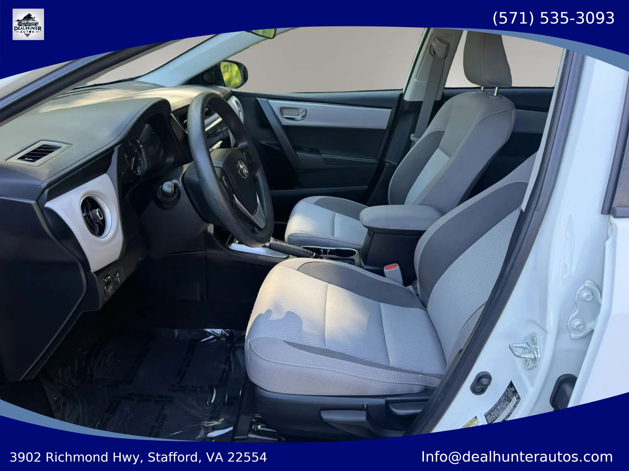 Used 2017 Toyota Corolla LE FWD image 18