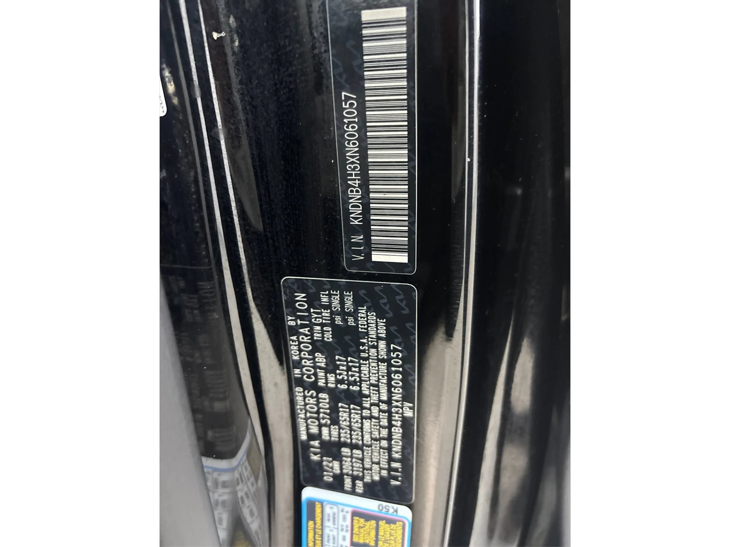 Used 2022 Kia Carnival LX FWD image 27