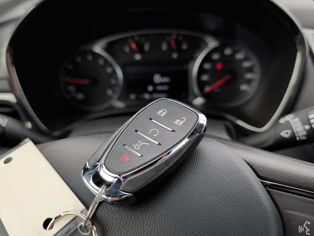 Used 2023 Chevrolet Equinox RS AWD/4WD image 28