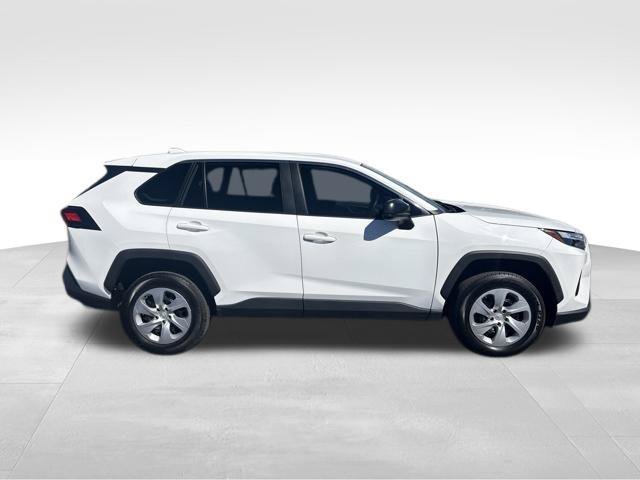 Used 2025 Toyota RAV4 LE FWD image 6