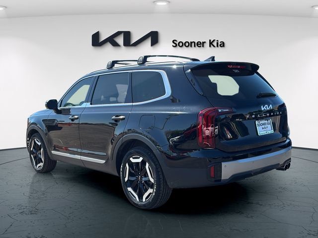 Used 2024 Kia Telluride S FWD image 4