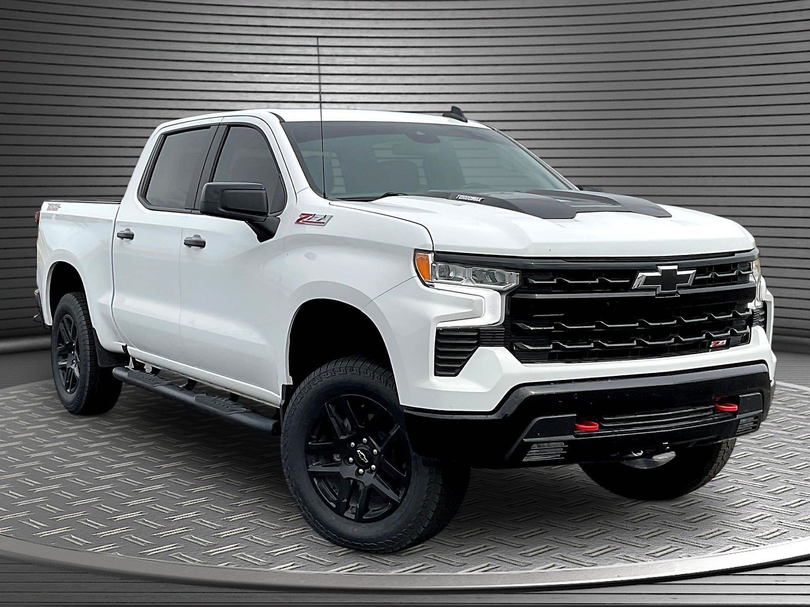 Used 2025 Chevrolet Silverado 1500 LT Trail Boss w/ LPO, Dark Essentials Package