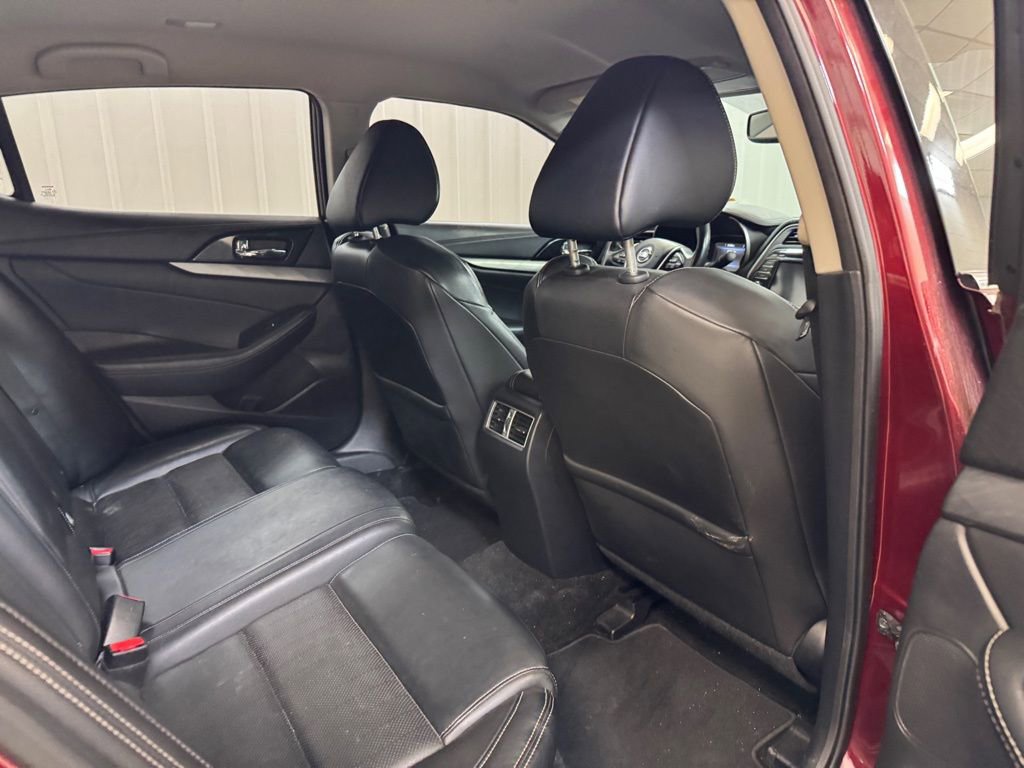 Used 2018 Nissan Maxima 3.5 SV image 24