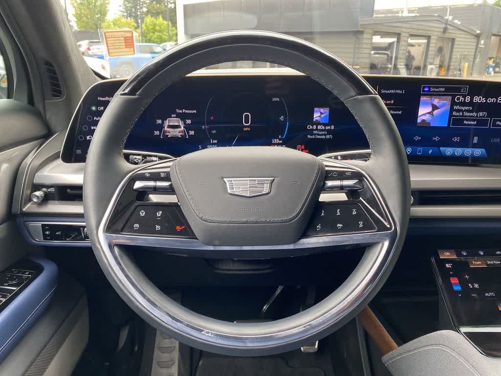Certified 2026 Cadillac Vistiq Premium Luxury AWD/4WD image 20