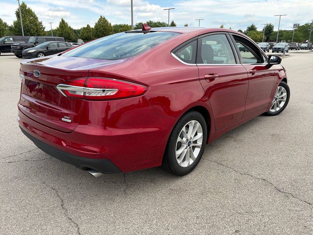 Used 2019 Ford Fusion SE FWD image 7