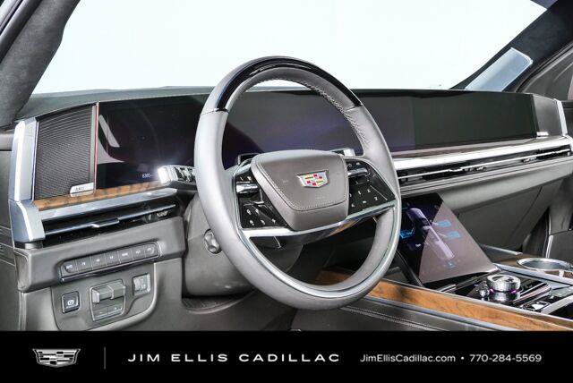 Used 2026 Cadillac Escalade Platinum Sport w/ LPO, ONYX Package AWD/4WD image 4