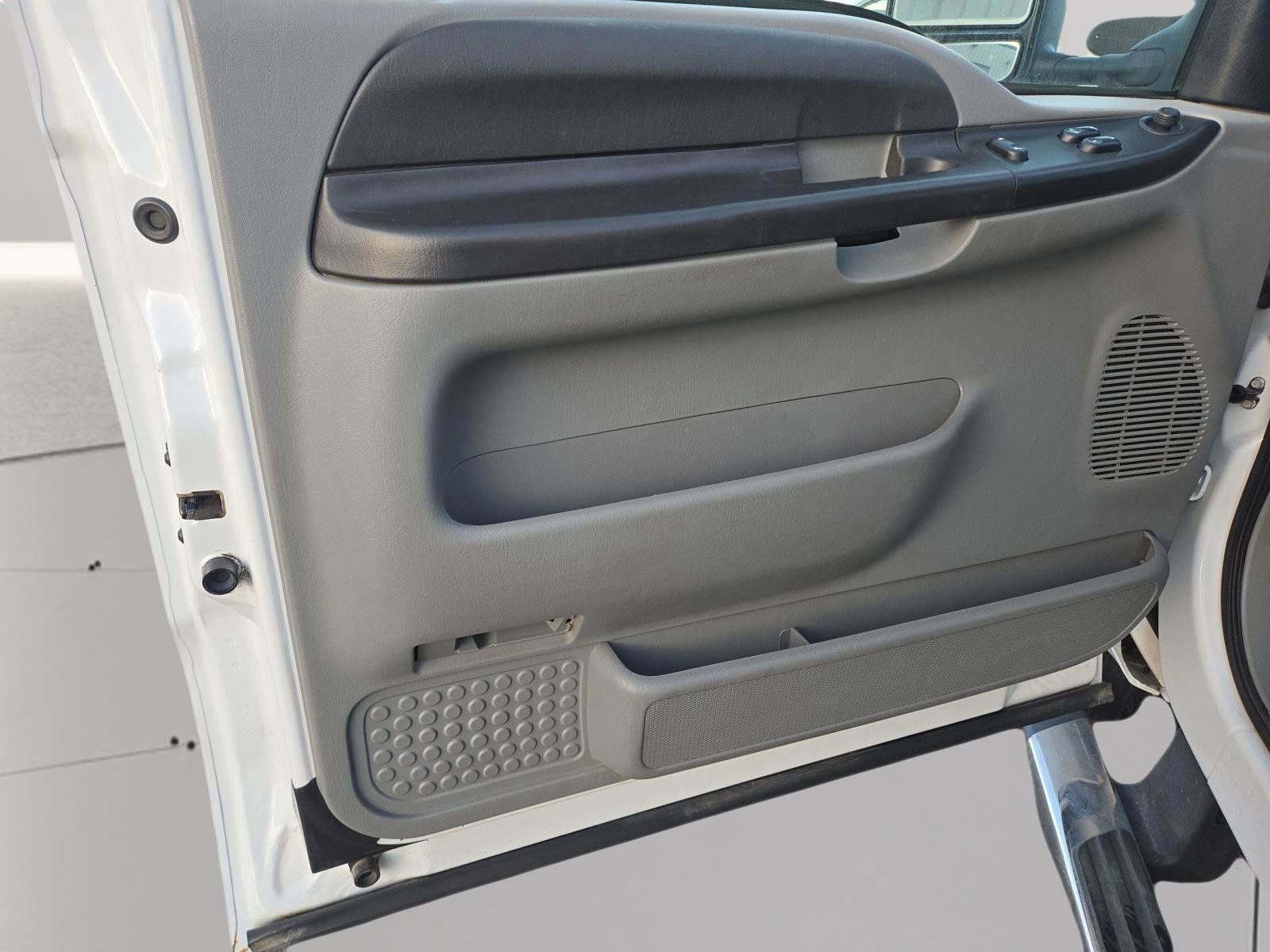 Used 2006 Ford F250 XL image 21