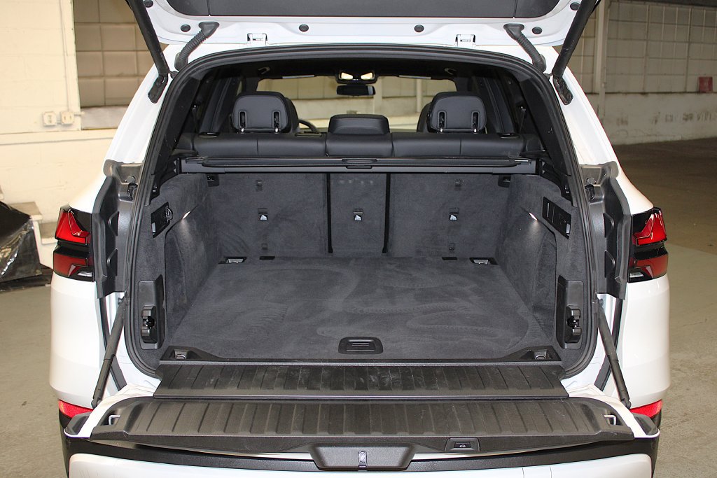 Used 2026 BMW X5 xDrive40i AWD/4WD image 36