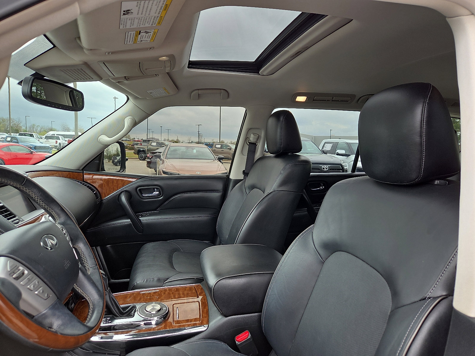 Used 2019 INFINITI QX80 Luxe w/ 22" Wheel Package image 13