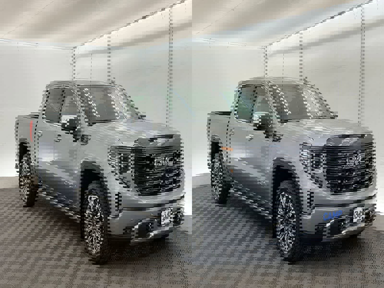 Used 2024 GMC Sierra 1500 Denali Ultimate image 8