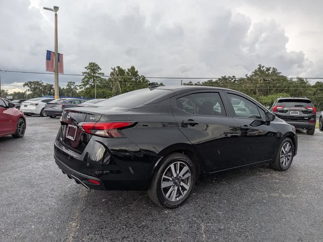 Used 2023 Nissan Versa SV FWD image 3