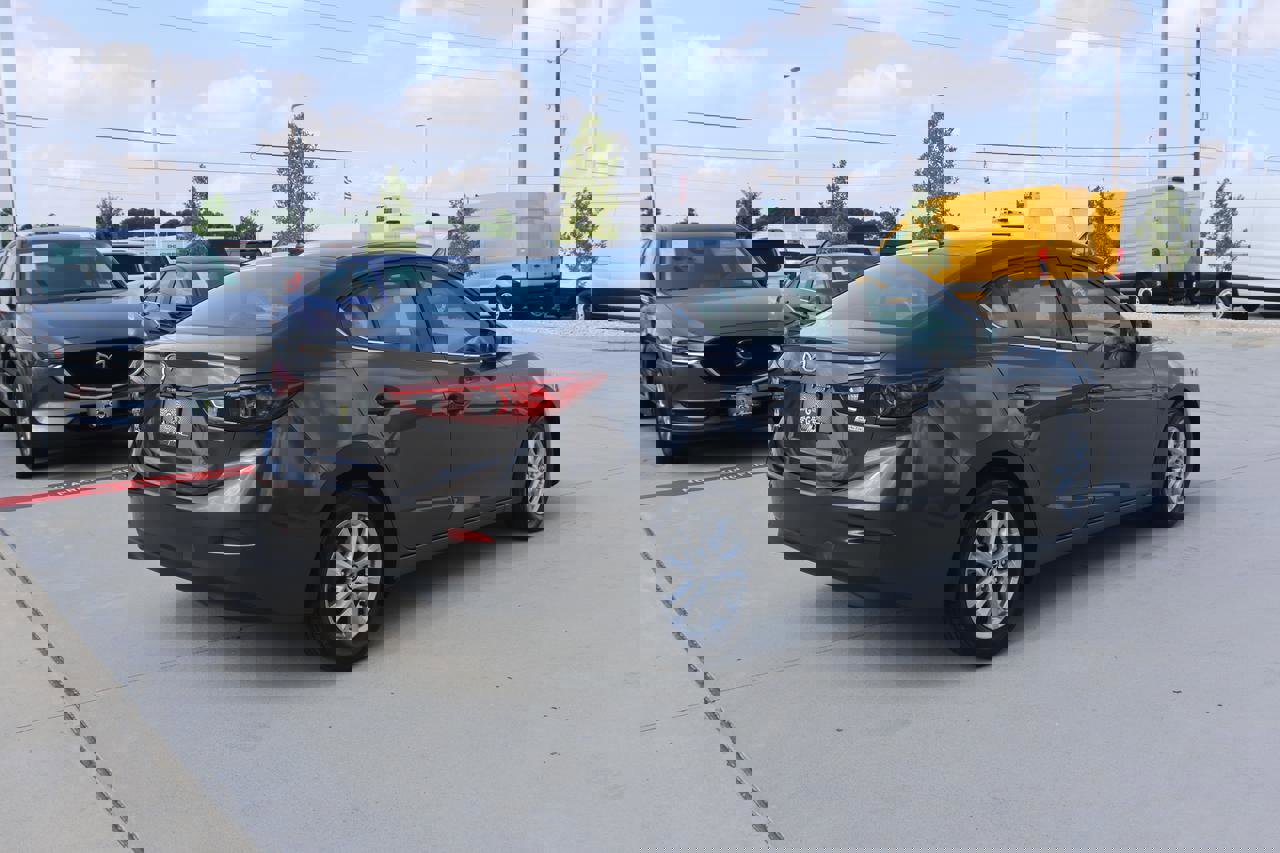 Used 2014 MAZDA MAZDA3 i Grand Touring image 5