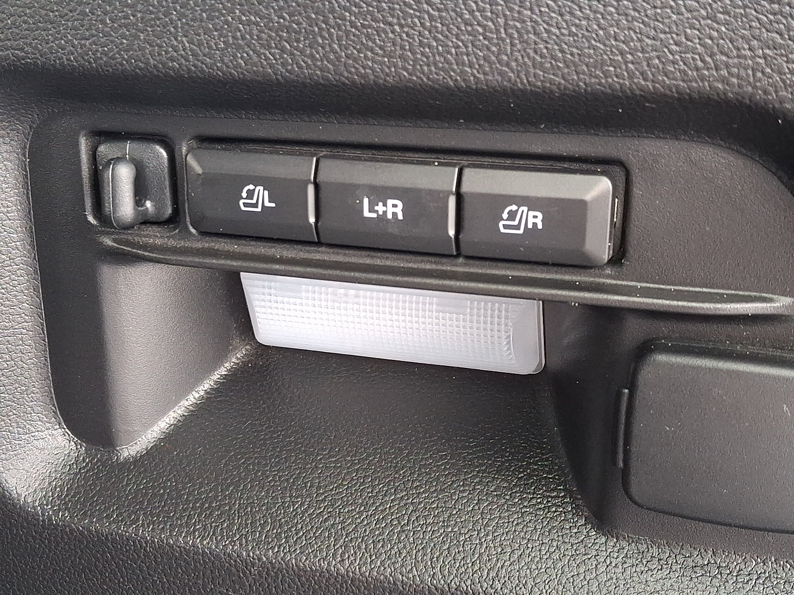 Used 2023 Ford Explorer ST w/ Equipment Group 401A AWD/4WD image 34
