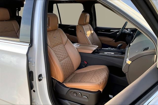 Used 2022 Cadillac Escalade Premium Luxury image 21